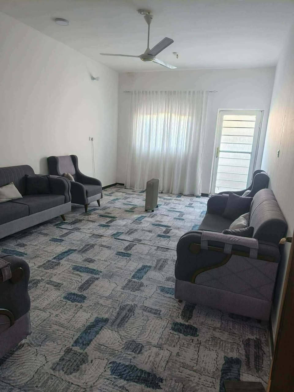 🏡اسعد الله اوقاتكم بكل خير✨
عن توفر بيت للبيع 🏡
مساحه البيت 214 طابقين 
اربع غرف نوم واستقبال ومطبخ وصاله وصيحات داخليه و خارجيه 
الطابق الاول كونكريت مسلح 
الطابق الثاني عكاده سنه البناء 2023 بناء الشركه بس السيراميك والمطبخ والارضيه 
والأبواب الخشب شراء شخصي
مطلوب 88 للمصرف العقاري تسديد كل شهر 460
#البناءجديد  درجه اولى 
منطقه هدوئ
 ومتوفر بيها
جميع الخدمات  ماء كهرباء 

العنوان بالضبط# المربع الاخير 
قريب دكتور وضاح 
او اسواق الدوح القديمه نهايتهه

#السعر / خاص الشراي يتواصل ويانا

#البيت مرتب وشغله درجه اولى 

للاستفسار يرجى الاتصال
على الرقم بي واتساب ***********
@إشارة
