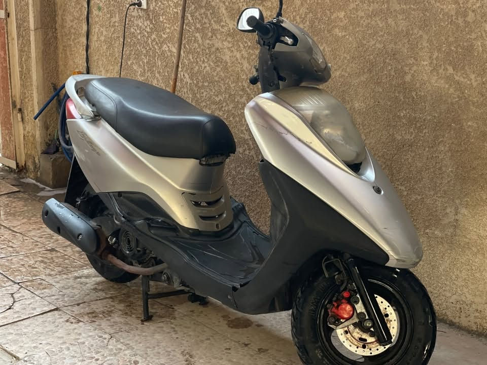 بريز نظيفة للبيع او مراوس باكزز
محرك ناعم كلچات جديدة كاملة مابيهة نقص
السعر ٦٥٠ الف
مكاني الكاظمية
***********
