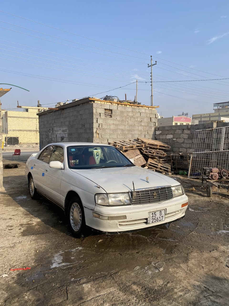 سلام عليكم سياره بطه متصل مديل ٩٢ البيع والمراوس.   
راس ثور مكفولهً كص ونقل جثه سياره حلوه وجاهزه مكينه وكير وحداديه إماميه وتخم تاير خير من الله سياره كلش حلوه رقم أنبار إنكليزي. بسمي سنويه ٢٠٣٠ تحويل ثاني يوم دواخل جديده سياره نقصها بس حداديه الوره فقط سياره كلش حلوه السياره احله من البل. صوره شرط. السعر ٤٥وبيها مجال مكان كربلاء رقم الهاتف.   ***********/***********
