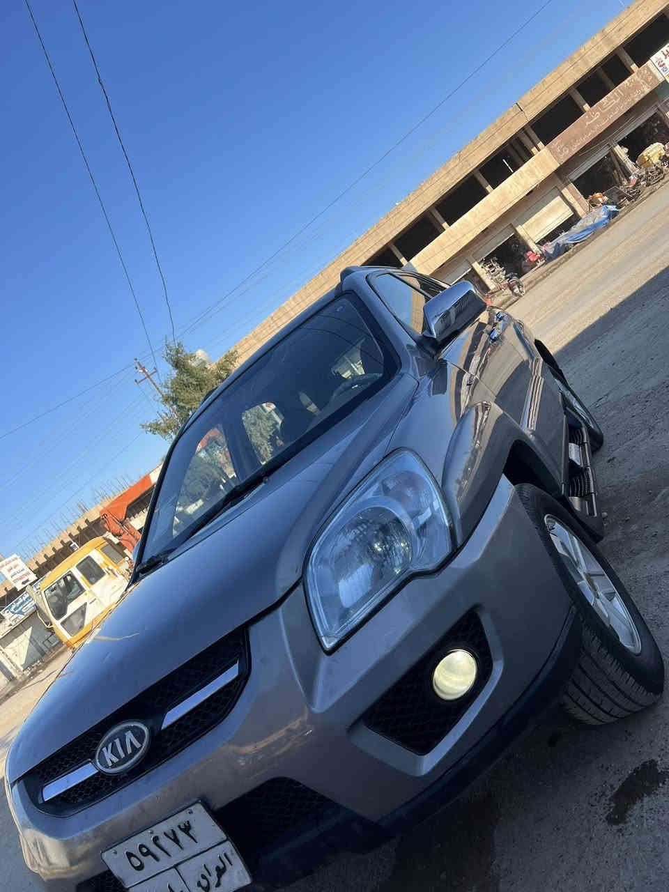 سلام عليكم 
كيا سبورتج 2009 خليجي رقم سليمانيه شرط التحويل 
محرك 4 سلندر 2000 بلادي فور ويل حداديه تخم تاير 
بيها قطعه فقط. داخل عسلي 
مكاني سامراء السعر 112 بيها مجال 
***********
