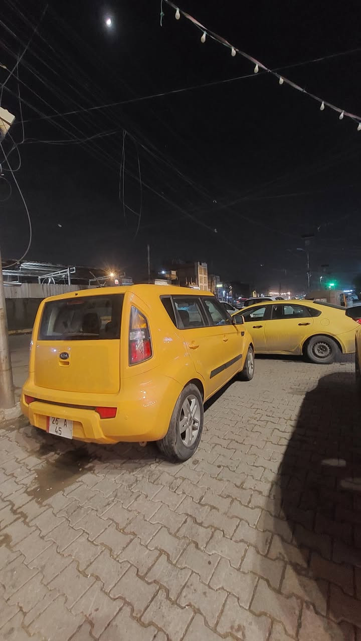 السلام عليكم 
كيا صول 2011 السياره جاهزه من كلشي سياره بسمي تحويل ثاني يوم كير ومكينه نضيفات السياره جاملغ خلفي محرك ٢٠٠٠ دوش صبغه جديده شخط مابيها 
المكان مدينه الصدر 20
*********** 
السعر 82 بيها مجال
