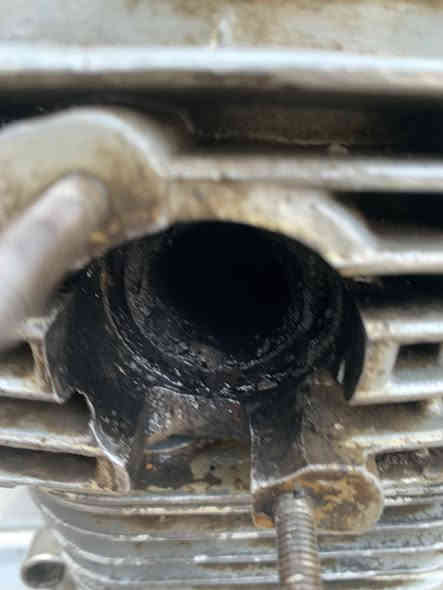 مكينه ارشا للبيع شغاله ب60 وبيها مجال مكاني حي النصر ***********
