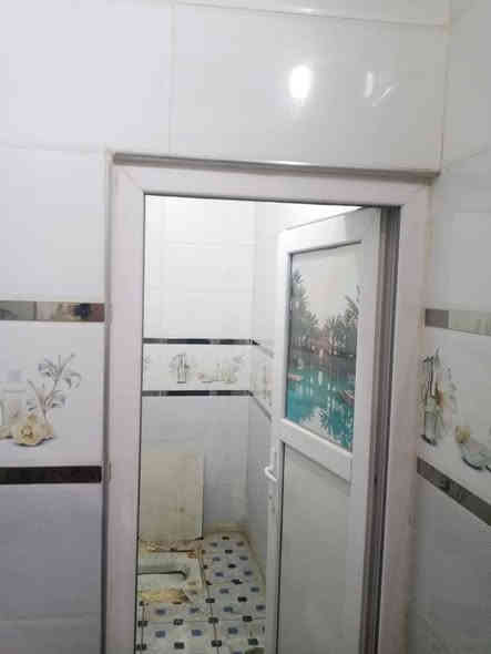 السلام عليكم يا الله عندنا بيت 100 متر للبيع البيع مستعجل نجف كوفه شارع المطار القديم البيت غرفه وصاله  النجف كوفه شارع المطار القديم نقطه داله صيدليه الالفا للبيع مستعجل 20 وبمجال***********☎️📞🤲
