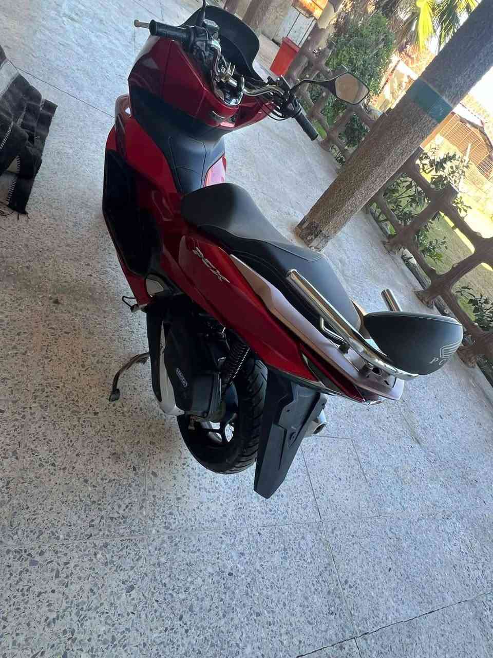 السلام عليكم شباب
جيل الرابع pcx للبيع
الدراجة شبة جديدة 
نظافة فول مثلا ماتشوف 
موصافات فول كلشي شغال مابيها اي نقص 
تجي تفحص تعجبك خير على خير ماتعجبك عوفها
 مكاني بغداد الشعلة 
السعر 16وبيهة مجال
***********
