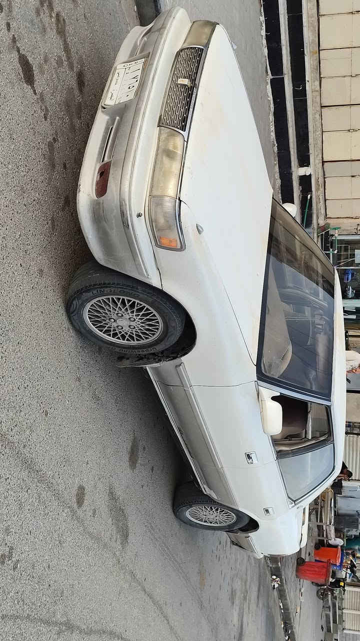 السلام عليكم
شيزر كصيف رقم بصره بأسمي سنويه منتيهه مكينه ونجي كير تعبان رقم بصره مكاني الزبير 
السعر 25
***********
