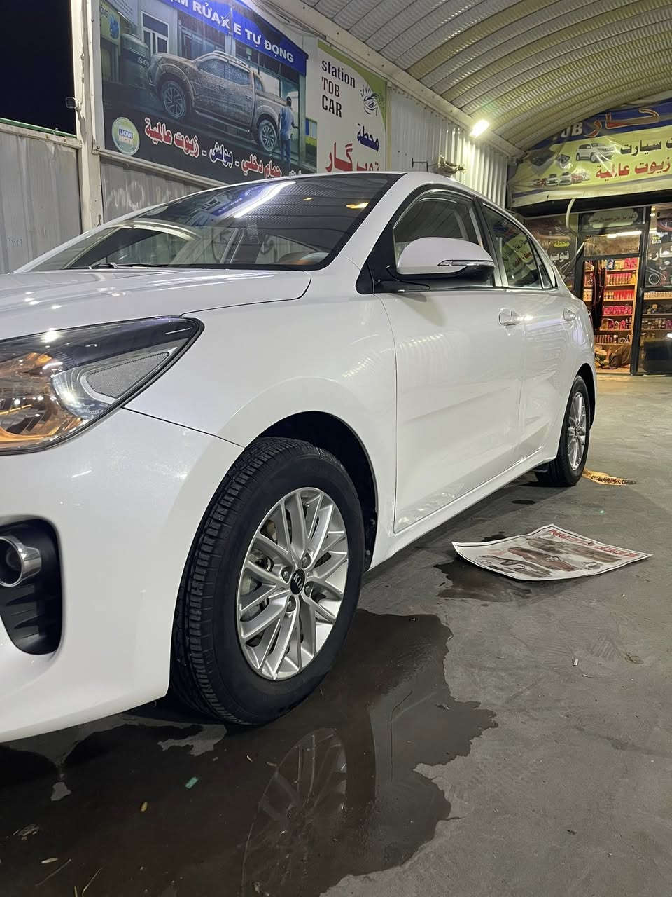 كيا ريو موديل 19 خليجي شركة الدولية مكينه 1600 دوش كير ايتي ماشية 53 الف السيارة نضيفة بيه مكانين بارد بيع او امراوس  *********** السعر 125 وبيه مجال
