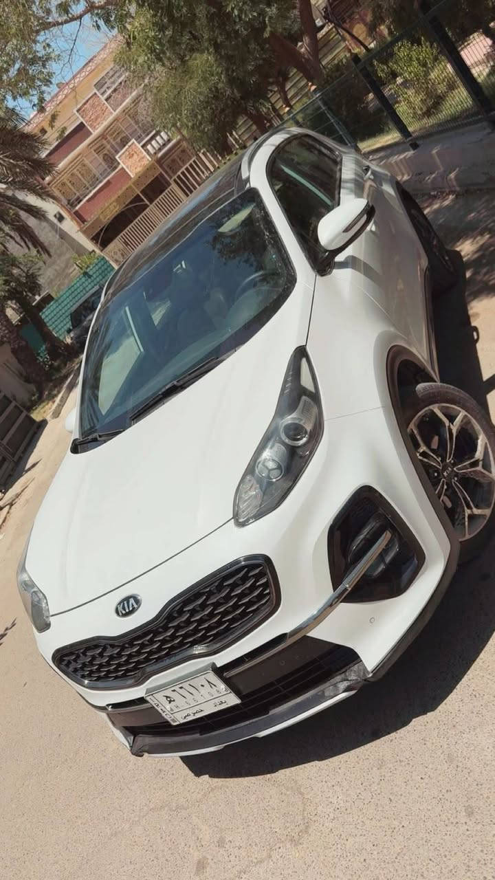 ‏كيا سبورتج خليجي 2019
‏جيتي لاين أعلى فئة
‏ماشيه 137الف كيلو 
‏فول مواصفات  
‏1-تحكم ستيرن جهتين 
‏2-گامرا دواره
‏3-بصمه
‏4- لون ابيض ( صدفي )
‏5-لايت زنون 
‏6- لد امامي وخلفي
‏7-هند بريك بصمه 
‏8-شفتات استيرن 
‏9- شاحن واير ليس 
‏10- تبريد ابيانو 
‏11-بانوراما
‏13-شاشة اعطال  
‏15-قطعتين تبريد 
‏16- بصمة ابواب  
‏17-جام اوتو
‏18-محرك٢٠٠٠ دوش
‏19-اشاير مري  
‏20- ثلاث انضمة قياد
‏22-كشنات كهرباء
‏26- جنطه كهرباء 
‏28-نضام الترحيب تلقائي عند الاقتراب..
‏29-مانع انزلاق
‏وهواي مواصفات بعد
‏مكان السياره:  بغداد الدورة
‏السعر 188 بيها مجال حك الجيه
‏للاستفسار الاتصال على الرقم
***********
