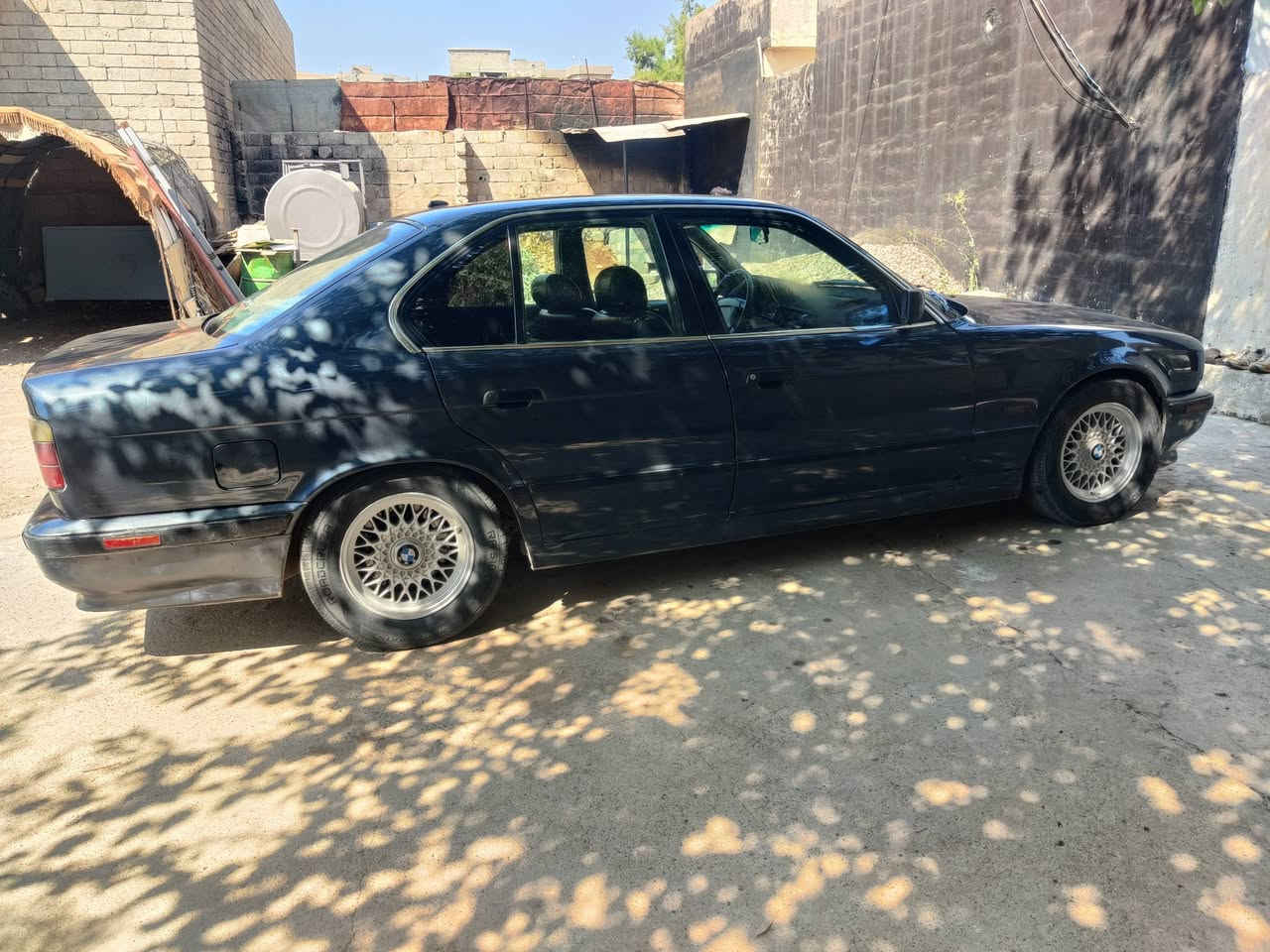 سلام عليكم هراجه بيع سريع 48$مجال بسيط bmw موديل 1994 525 بيلادي توماتيك رقم دهوك جديد بسمي
سلام عليكم هراجه بيع سريع 48$مجال بسيط bmw موديل 1994 525 بيلادي توماتيك رقم دهوك جديد بسمي 
 سنوية الى/ 2030
 جمات كهربائي دابل برشوت
 تبريد مركزي ثالج
السيارة عام جملية 
داخل جلد 
شاشة ايباد موبايل *********** اكو واتساب
بيها طربة خفيفا باب السايق من جوا خفيفة عنوان عقره
