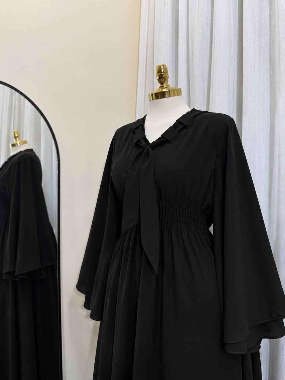 فستان نسائي  دبل كلوش✨

 خامة كوبرا سواد فاحم 🧵

فري سايز لحد ١١٠ كيلو

الدرزن 155 💰

سعر القطعة مفرد 17 الف 💸

توصيل جميع المحافظات  5 الف 🚚 بغداد, العراق


**إذا كنت صاحب هذا الإعلان وتريد حذفه لأي سبب، رجاءا أرسل رسالة إلى الدعم الفني**