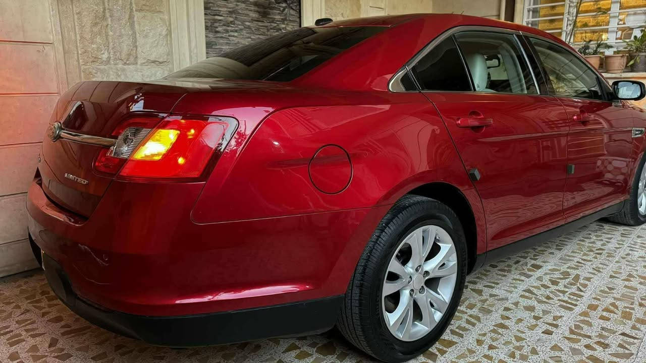 فورد تورس 2011 فول بدون سلايد
تحكمات ستيرن  جهتين .
شفتات ستيرن.
شاشة كبيره sncy 
شاشات اعطال
حساسات خلفية بلادي.
كشنات جلد بلادي.
داخل عسلي.
اشارات ترحيب.
لد أمامي بالدعامية.
لايتات زينون.
تبريد قطعتين.
ابواب سكيورتي.
كشن كهرباء 
نظام مانع انغلاق
نظام مانع انزلاق
نظام صوتي دمام.
 ويل كب فورد بلادي حجم 19.
طخم تايرات وباتري جديد.
مكينة 3500 جديدة .
سياقة وعزل 100%
السيارة جديدة وبلادية 
 بيها بوند كلير رش بدون داخل . السيارة دخولها (كلين)
رقم دهوك انكليزي شرعي بالموصل تحويل مباشر.


**إذا كنت صاحب هذا الإعلان وتريد حذفه لأي سبب، رجاءا أرسل رسالة إلى الدعم الفني**