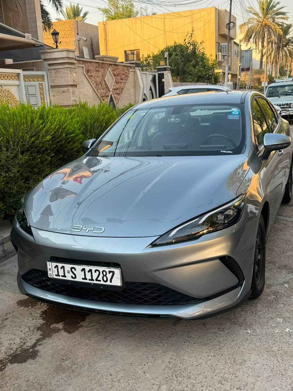 سلام عليكم سيل5  فايف ماشيه 3 لاف بعدها بدهن الشركه  كدامك مشيها وكلشي موضح ب صوره سياره بيه شخط ب دعاميه مصوره وناشره وي صور مامبين   شاد الهاه دوشمه  وشادلها داش كام اصليه ٣ كامرات ٢٤ ساعه تصور لوحته تطفه سياره  هاي تفاصيل سياره كدامك السعر19 او ٢٠٠ وبيها مجال حك جيتك فقط وماكو هيج سعر سياره بعدها زيرو مكاني شارع فلسطين***********

