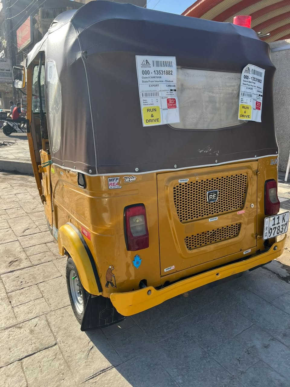 السلام عليكم
تكتك للبيع موديل ٢٠٢١  شهر السادس  رقم بغداد باسمي
التكتك بيها بارد بصفحه قبق البانزين  شويه 
معروضه ب  7 ونص وبيها مجال  
***********
مكاني بغداد الشعب
