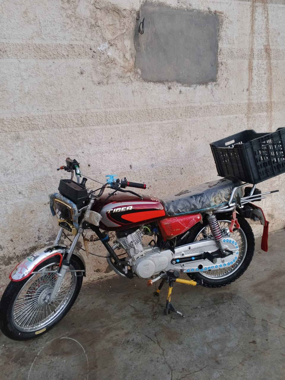 للبيع او للمراوس تايكر موديل 23 نضافة كدامك *********** خاص او اتصل
