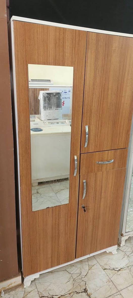 انجهزلك غراض بيت كامل وبسعر متتوقعه تريد جديد تريد اخو الكارتون تريد مستخدم نضيف كلش... وباسعار مناسبه مع خدمه توصيل للبيت. مجمع النذير للاثاث المنزلي الجديد والمستعمل والباله اوربي بيع وشراء. تجهيز بيت كامل بسعر تنافسي وتجهيز لاهل الجمله.  كركوك حي النصر مقابل مركز شرطه ...خلف المرور القديم مباشر ***********
*********** 
***********
