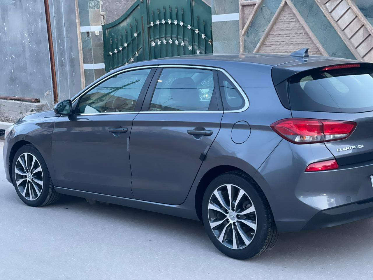 النترا GT وارد امريكي 2018 حادث بسيط جداً تبديل جاملغ فقط والباقي كفالة ماشية 45 م كشن جلد شاشة كبيرة كامرة خلفية لد أمامي مكينة 2000 جاهزة من كلشي بدون قطرة ادونز السعر 107 رقم بابل دولي باسمي مكان السيارة بالحلة للاستفسار ***********
