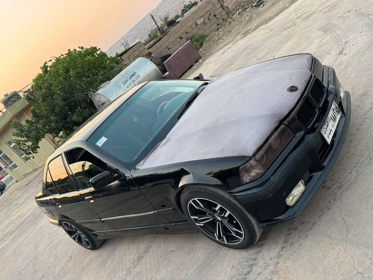 مؤديل۹٤ مةكينه ٥۲٠گير حادى گيرو مةكينه بةشةرتى فيتةر زؤر بةقواتةو بةنزين كةم دةخوات ئارم پلاستيك سليمانى دةحمو لئدرانى نيه موسو براوه بةشةرت جام كارةبةى ئاوينه كارةبةى گيچةكانى هةموى مةزبوته سلايت سةيارةكة۲٥٠مةسراف تئدانيه پيشو پشتى تونده گؤرينةواش دةكةم شوئن شةقلاوه ***********
