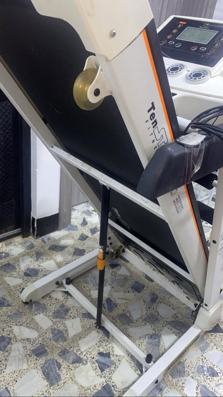 السلام عليكم 
جهاز رياضي للبيع كلش نضيف للأستفسار عـ خاص


**إذا كنت صاحب هذا الإعلان وتريد حذفه لأي سبب، رجاءا أرسل رسالة إلى الدعم الفني**