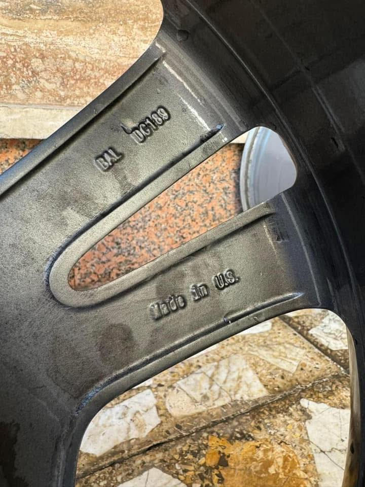 وياله مارسدس
من بعد اذن الادمن
( وياله مارسدس)
تخم ويل مارسيدس اصلي  جديد امريكي
قياس ١٨ تو سايز قياساته موجوده بالصوره

قيم واخذ بما يرضي الله
مكاني بغداد شارع فلسطين
رقمي 
***********
