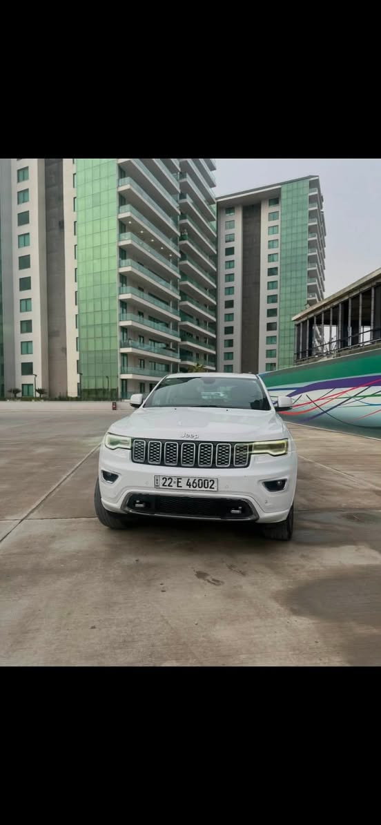 � للبيع | Jeep Grand Cherokee Overland 2018 | وارد خليجي 🇦🇪 | فل مواصفات
بيع او مراوس ب كامري او كورلا فقط 

أوتوماتيك 8 سرعات
✅ ماشية 88 ألف كم فقط
✅ تعليق هوائي (Air Suspension)

المواصفات:
✔️ جلد فاخر
✔️ تبريد وتسخين للمقاعد
✔️ بانوراما
✔️ شاشات
✔️ كاميرا
✔️ حساسات أمامية وخلفية
✔️ ذاكرة مقاعد
✔️ بصمة تشغيل
✔️ وجميع الكماليات

📌 السيارة نظيفة جداً، بيها ربع جامَلِغ صبغ فقط، والباقي كفالة.
📄 رقم بغداد.

💰 السعر: 240 ورقة قابل للتفاوض بالمعقول بعد المعاينة.

📍 العنوان: بغداد / أبو غريب
***********
📞 للاستفسار والمراسلة على الخاص أو الاتصال
