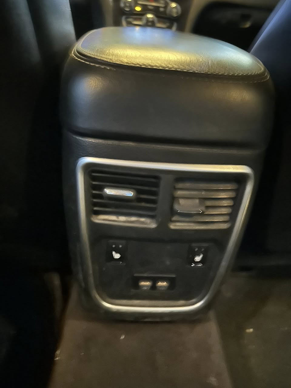 سلام عليكم
اوباما2018 مرمزه2020

السياره فول عده البنرامه 

السياره داخله كفاله فقط دعاميه وبيها بعض الملاحضات 

سياره حره 

مواصفاتها 

كشنات تدفئة تبريد وتدفئه بل كراسي الخلفيه ردار امامي رادار جانبي تحديد مسار خروج من المسار حساسات امامي خلفي فول السياره وجاهزه تحويل ومداور ثاني يوم تخم تاير جديد ويل مكسيكي حجم ١٨ اشاير بل مري مري قلاب 

السعر 230 وبيها مجال بصيط  للشراي مكانها ناصريه مركز 

للتواصل ***********
