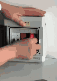 الإشعاع الشمسي للطاقة المتجددة – لأن الأمان أساس الاستدامة 🔥
تقدم لكم شركة الإشعاع الشمسي للطاقة المتجددة
جهاز Heat Aerosol Fire Extinguishing Device
الحل الذكي لإطفاء الحرائق بسرعة وكفاءة قبل تفاقمها 💪
✅ يعمل تلقائيًا عند ارتفاع الحرارة
✅ سهل التركيب والصيانة
✅ بدون تدخل يدوي
✅ مثالي للأنظمة الشمسية، لوحات الكهرباء، المنازل والمكاتب
حافظ على استثماراتك وسلامتك معنا ✔️
📞 للتواصل والاستفسار: [***********&***********]
📩 راسلنا الآن لمعرفة العروض الخاصة
#الإشعاع_الشمسي #الطاقة_المتجددة #أنظمة_شمسية #السلامة_أولاً #إطفاء_الحرائق #حماية_استثمارك
