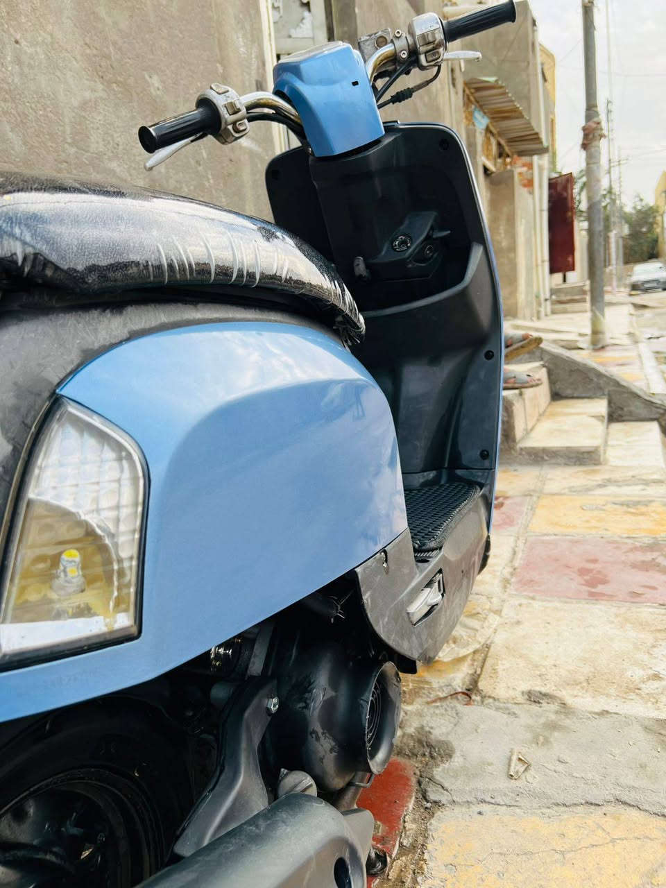 سلام عليكم دراجه البيع 
دراجه ماكس بوليس دراجه جديده صاله شهر طالع رمبه بعدي بل كارتون دراجه كابريتر حلوو نضيفه 
استفسار علا هاذ رقم ***********
