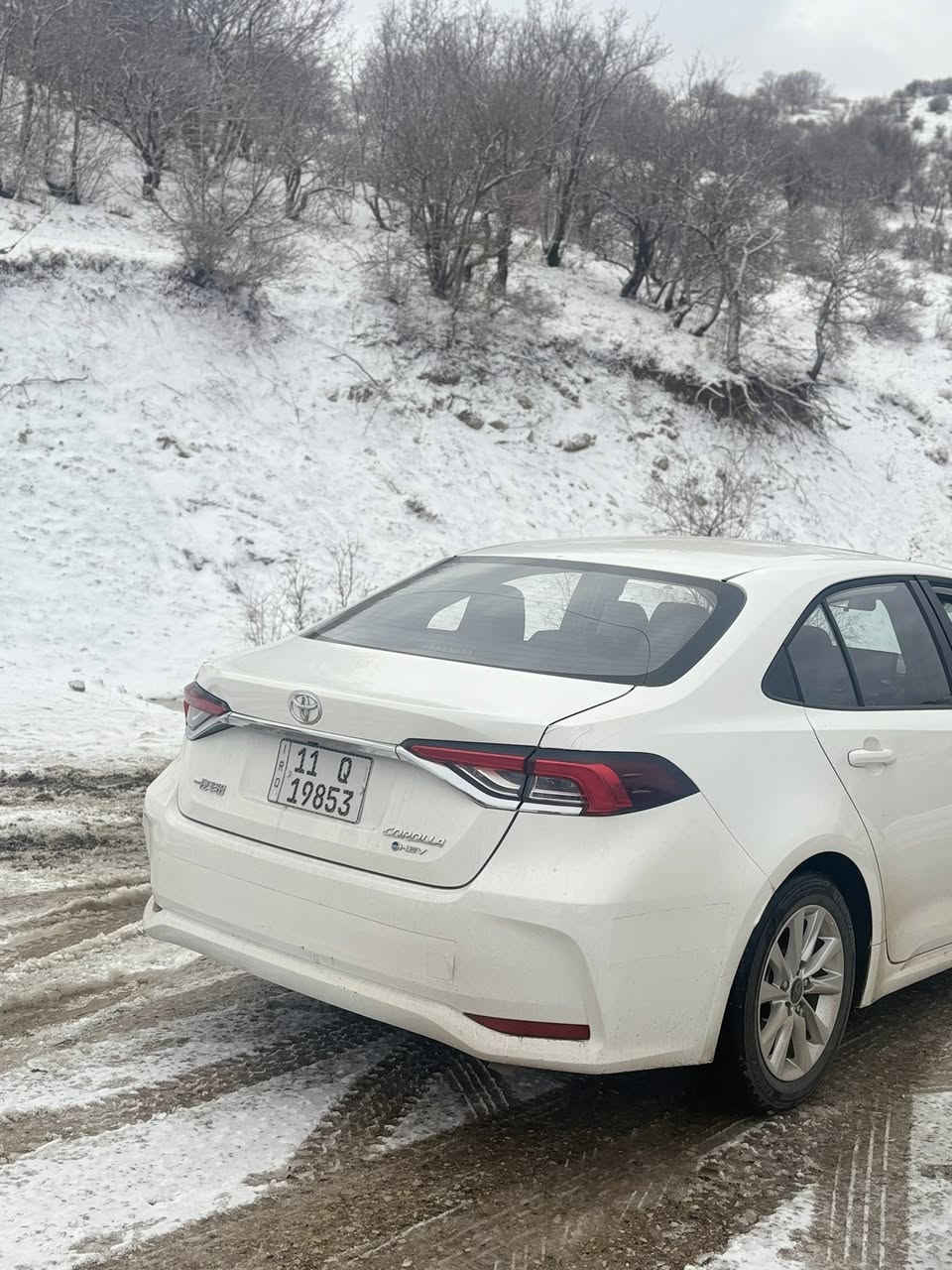 السلام عليكم كورلا هايبرد موديل 2025سياره جديده بمعنى الكلمه كفاله عامه فول مواصفات رقم بغداد باسمي وعل إيدي من الشركه السياره السعر ١٥٨ورقه وبيها مجال عنوان بغداد الكرخ اتصال ***********
