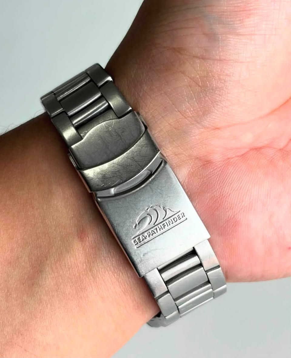 كاسيو الكتروني casio
اناره 

سير حديد قفل حديد

كلهة شغاله

موحود توصيل 

حجز خاص 

سعر 150


**إذا كنت صاحب هذا الإعلان وتريد حذفه لأي سبب، رجاءا أرسل رسالة إلى الدعم الفني**