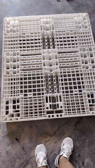 اسكيب بلاستك وزن 18 كيلو
قياس 130 /110.   بغداد
***********
