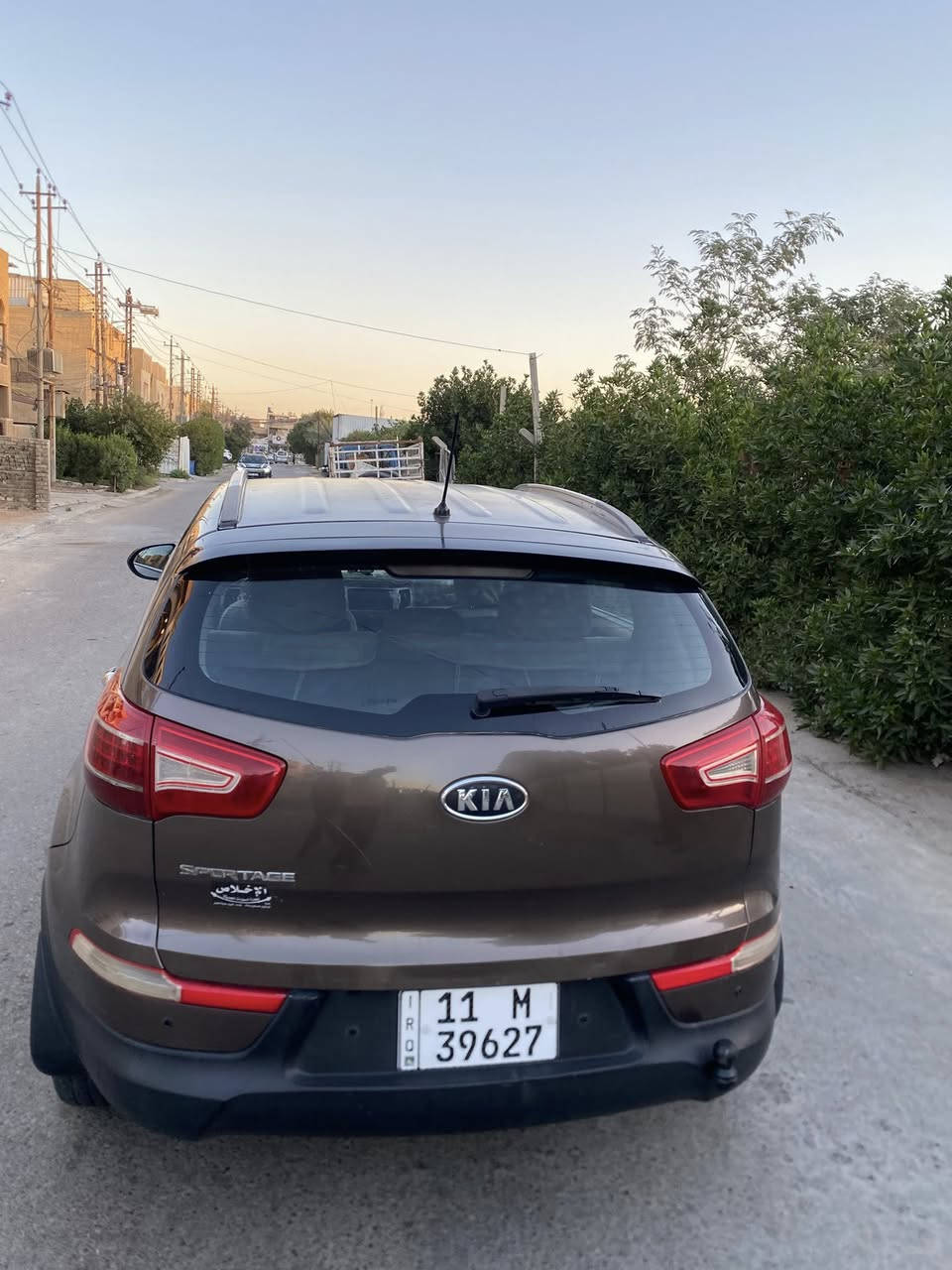 سبورتج موديل ٢٠١١ خليجي
بيها قطعتين صبغ باب خلفي وجاملغ امامي
سياره ترايها حلو مناقصها اي شي 
***********
العنوان - حي الجهاد - الاطباء
