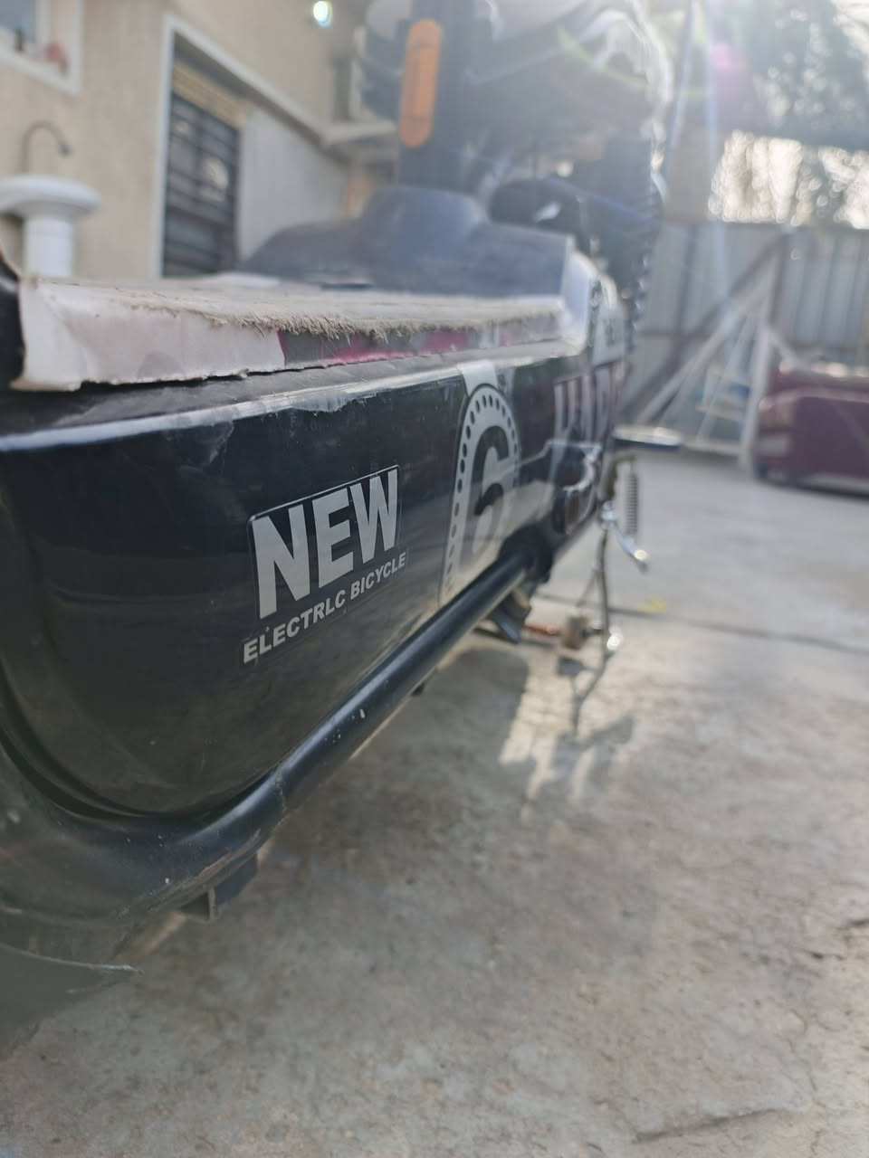 دراجه للبيع
كفاله جديده 
ملف 500
4 نمر
هورن اشاره يمنه يسره
ضوه عالي ناصي 
السعر 265 و بي مجال
الرقم ***********
المكان بغداد البياع الرساله الثانية
