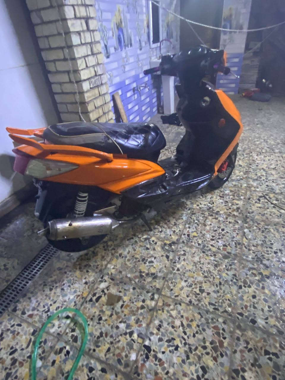 السلام عليكم 
سكنس فحل بوشه 58 مابيها اي نقص كهربائيات كلها شغاله دشبول طافي فقط
صالنصه رياضي 
هاوزن رياضي 
سبايدر قطعتين 
كلجات رياضي
 مكاني زعفرانيه
***********
