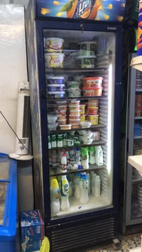 عارضه للبيع نظيفة  الشرائ يتصل قفلها ٣٥٠  ٠٧٧٨١١١٤٦١٠