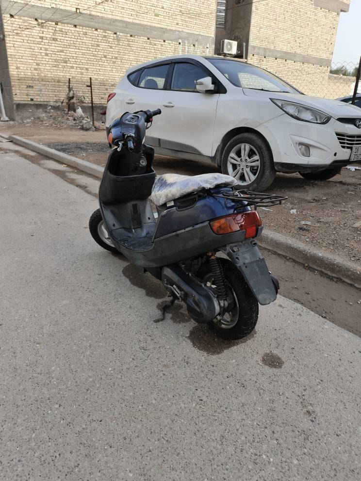 السلام عليكم 
يوماها بطه شغاله نكره ما نقصها بس باتري 
مكاني الغزاليه 
سعرها 250
رقمي *********** بغداد, العراق
