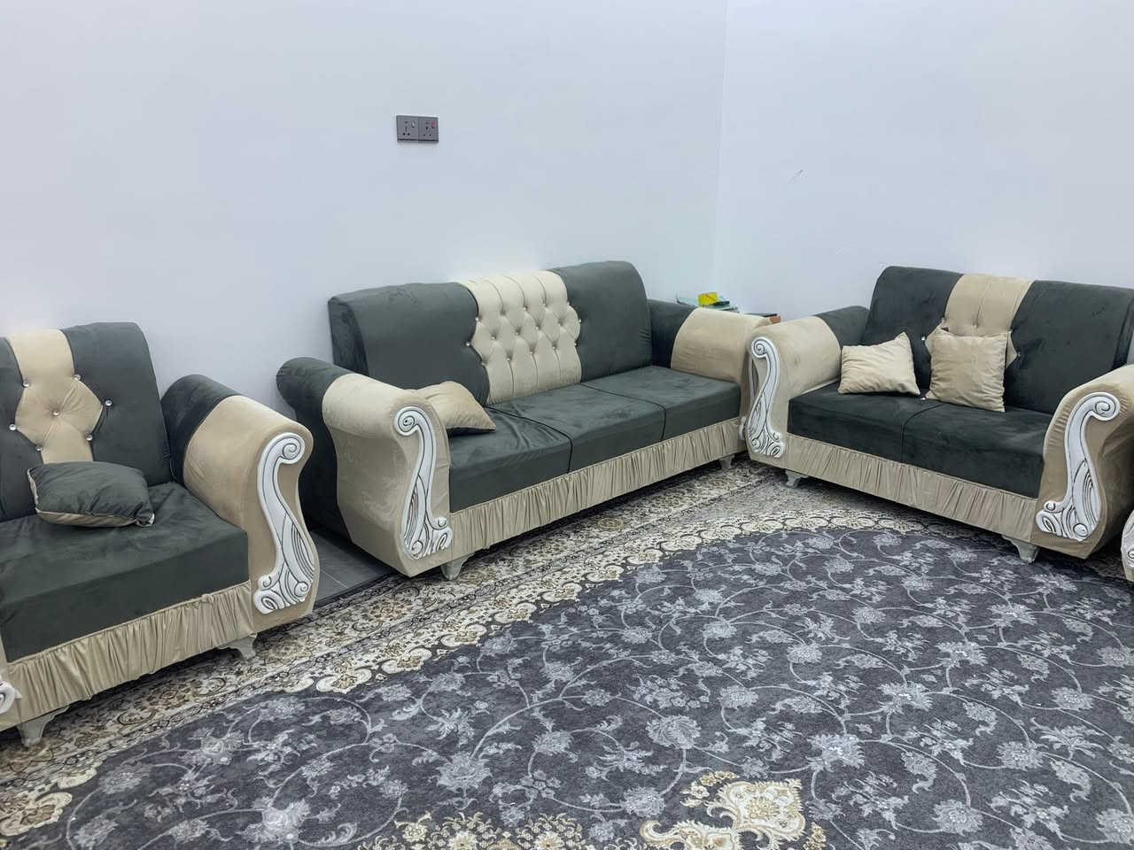 سلام عليكم كرويتات عدد10  ثلاثه صغار ثلاثه كبار  اربعه  وسط عنوان ميسان عماره بدايه حولي


**إذا كنت صاحب هذا الإعلان وتريد حذفه لأي سبب، رجاءا أرسل رسالة إلى الدعم الفني**