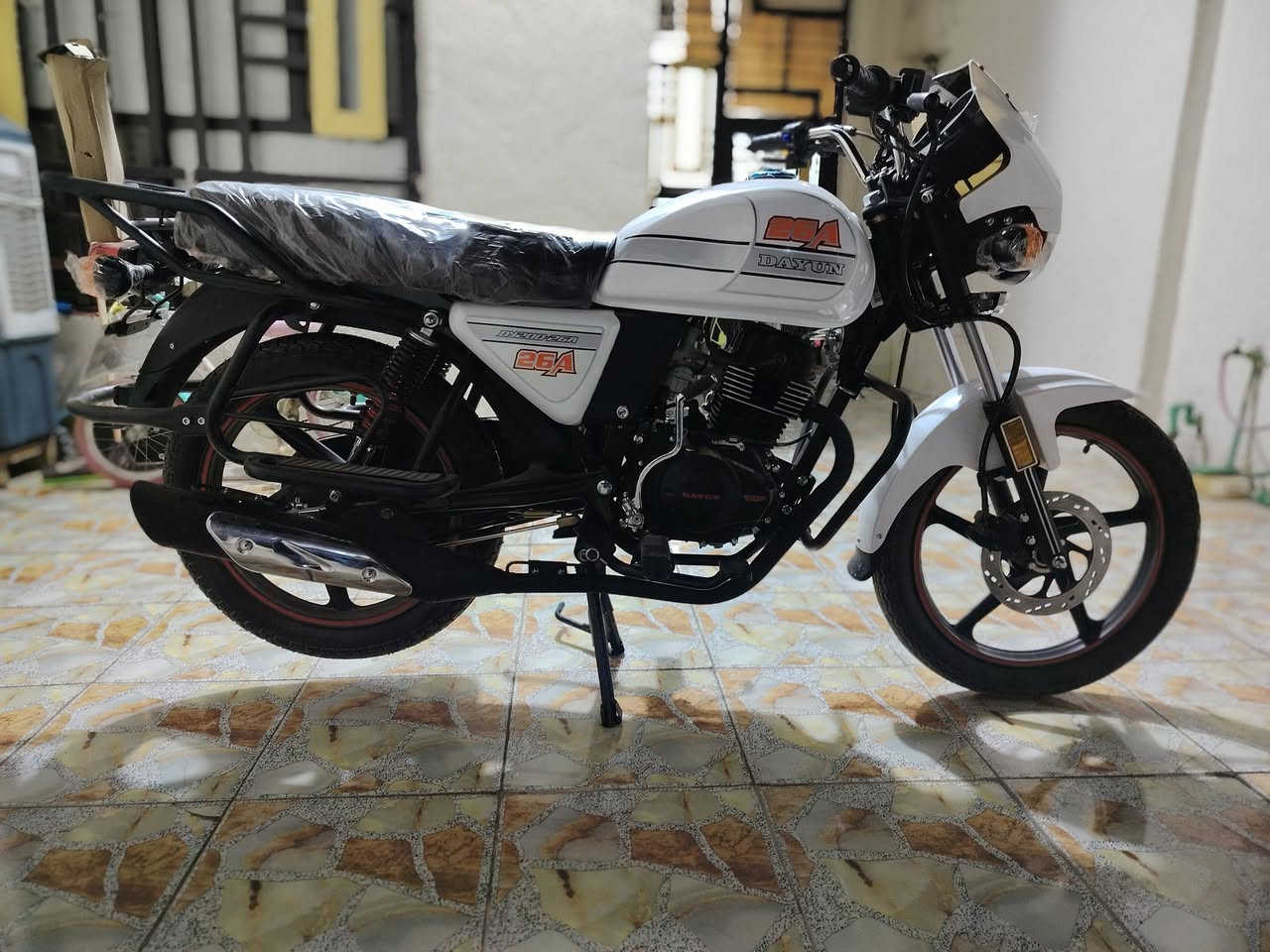 السلام عليكم دايوان نفخ شد اليوم زيرو مماشيه بعده زيرو ولا متر ماشيه مكينه ٢٠٠ كتابه حمره سويج سجينه دبل اشاره لايت لد مكاني كربلاء طوريج سعر اتصل ***********
