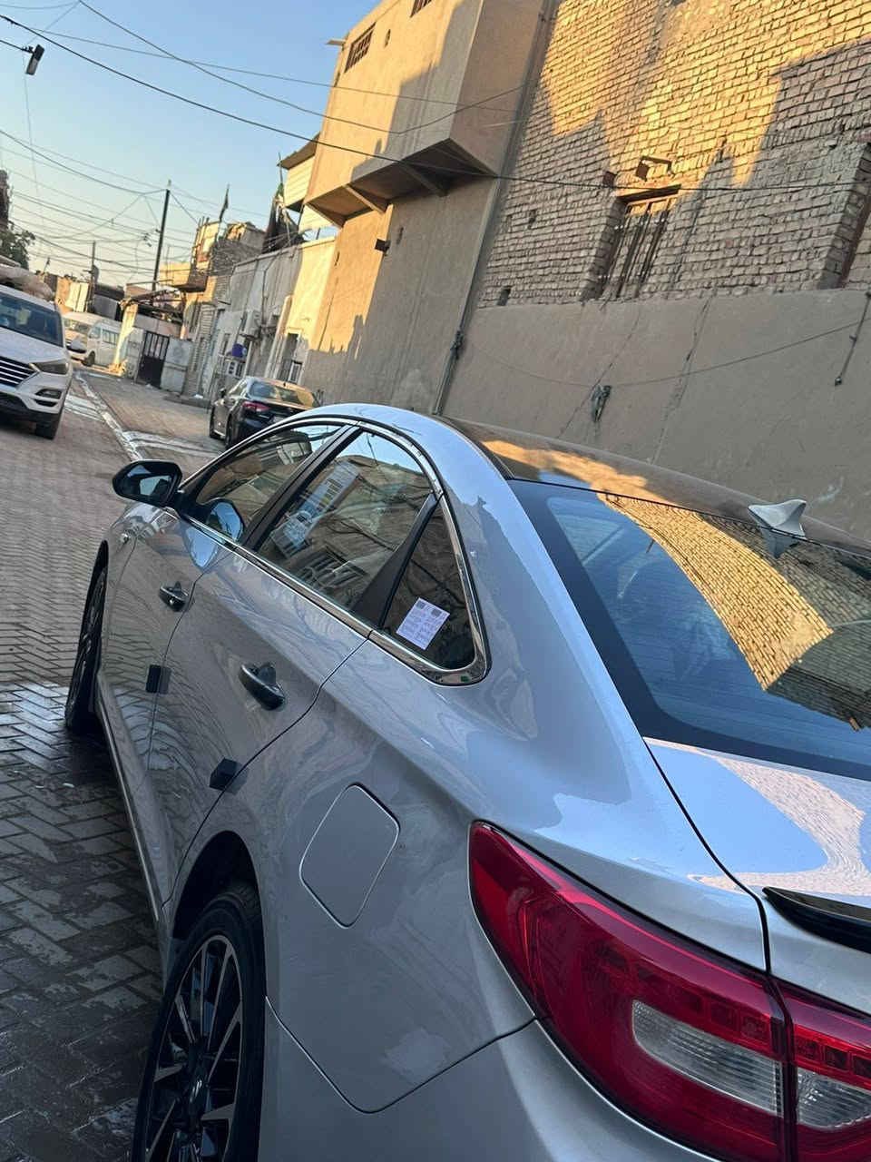 بيع أو مراوس سوناتا 2016 خليجي وارد كوري مواصفات جلد تحكمات ستيرن شاشة كبيرة كامرة مري شفط حساسات رادارات كشنات كهرباء تدفئة تبريد نظام ايكو سبورت محرك 2000 دوش LPI  قطعتين تبريد سيارة بدون حادث بيها صبغ جاملغ امامي فقط رقم اربيل الجديد تريد وكالة او تحويل بل يعجبك السعر  خاص رقم الهاتف *********** تريد اتصل وبي واتساب مكاني بغداد
