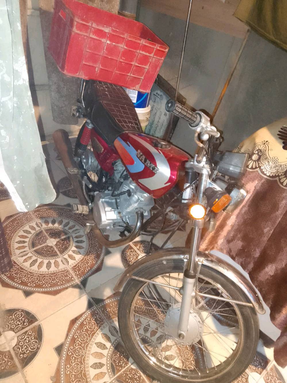 الموديل: 2023
اللون: أحمر ماروني
رقم وسنوية: موجودة
الماكينة: نضيفة وما مفتوحة
السعر: 1,650,000
دراجه مستخدمه على كد روحتي للشغل فقط 