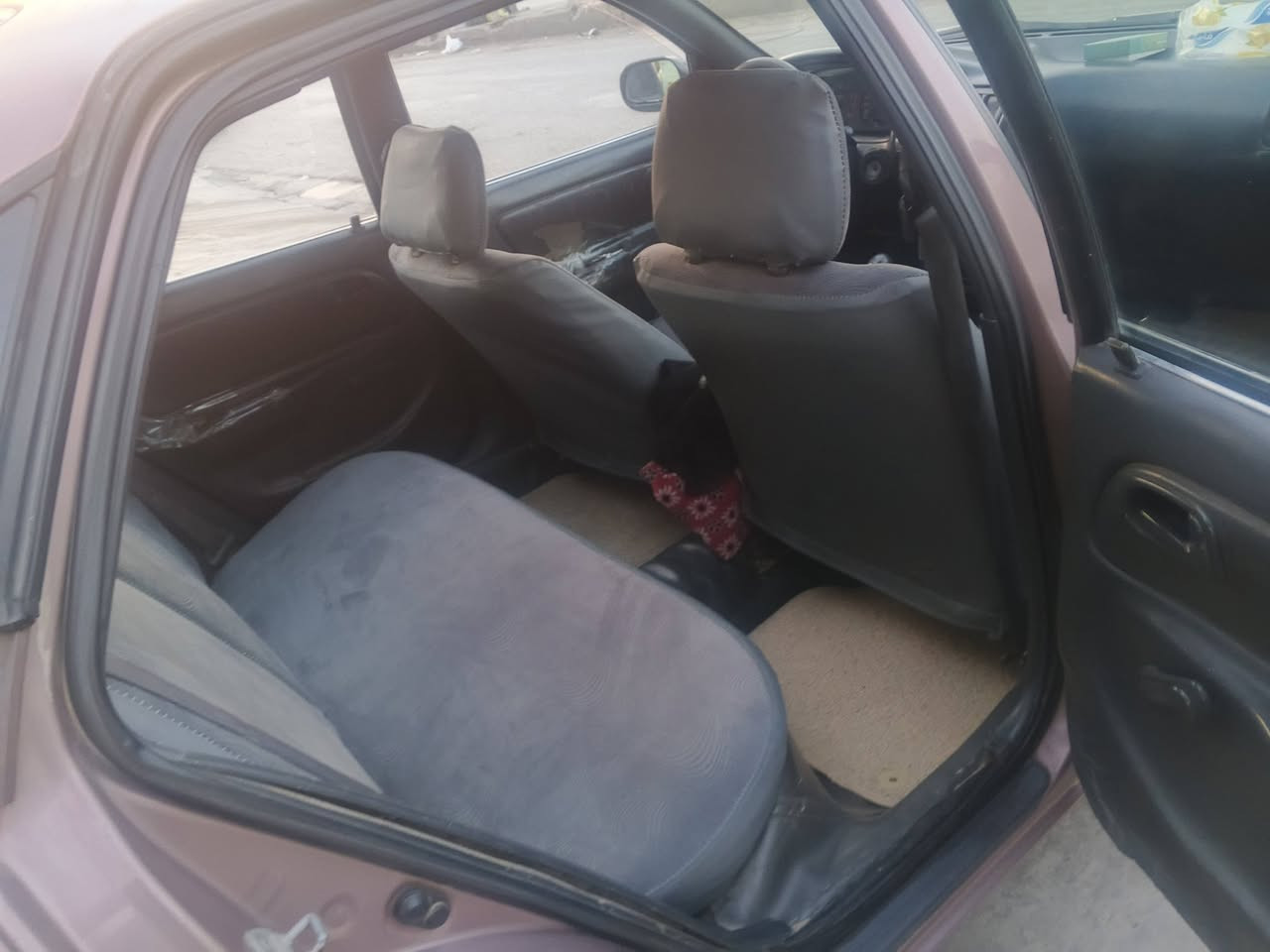 السلام عليكم
كورلا 1992يسرى بلاد 
تبريد تدفئه شغال 
صدر امامي خلفي تخم تأير باتري جديد 
رقم هزه سنويه بغداد جديد 
بدون ضربه 
للاستفسار ***********
