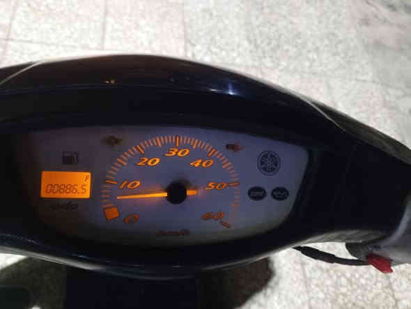 دراجة عصفورية سرعة 60 مكينه بلادية كفرات اصلية سلف وهندر كابريتر اصلية صالنصة اصلية   سعر 350 وبي مجال للشراي للاتصال ‏‪***********‬‏
