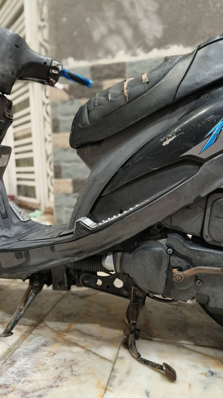 السلام عليكم ماكس عدلة للبيع مختمة وبلادي من طول لطول وكامله وتزويدة مال رمبة ممبدل هنا جاي وياه مكاني ناصريه الموحيه الشراي يتصل لو واتساب  ع لفيس ممتواجد , ***********
