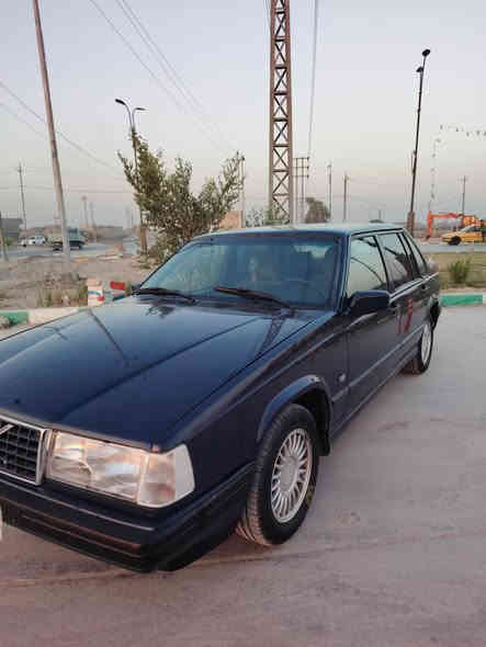 السلام عليكم للبيع فولفو موديل ١٩٩٢حجم ٩٤٠ مكينة وكير صفر جاج سيارة جديدة من حدادية وكير ومكينة مكفولات مصبوغة عام للجمالية بدون حادث موبايل ***********
