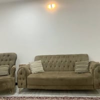 تخم قنفات • ٥ مقاعد • نظيف كولش