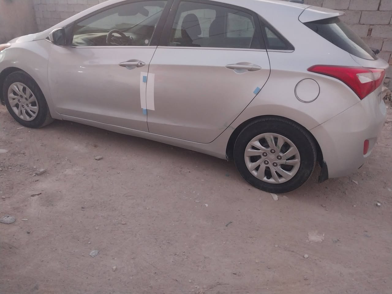 إلى عشاق النترا ١٦ هاش باك النظيف والمناسب
محرك ٢٠٠٠ مكفول من التبخير والتنقيص والفتح والصوت 
وارد امريكي

ببه تبديل جاملغ أمامي بدون دواخل + رشات صبغ خلفيه 
مكان السياره الشطره 
حداديه ممتازه دواخل ع  وضع الشركه لايت زنون 
جاهزه ترايها كلش حلو 
السعر ٨٥ وبيه محتل 
*********** / ***********
