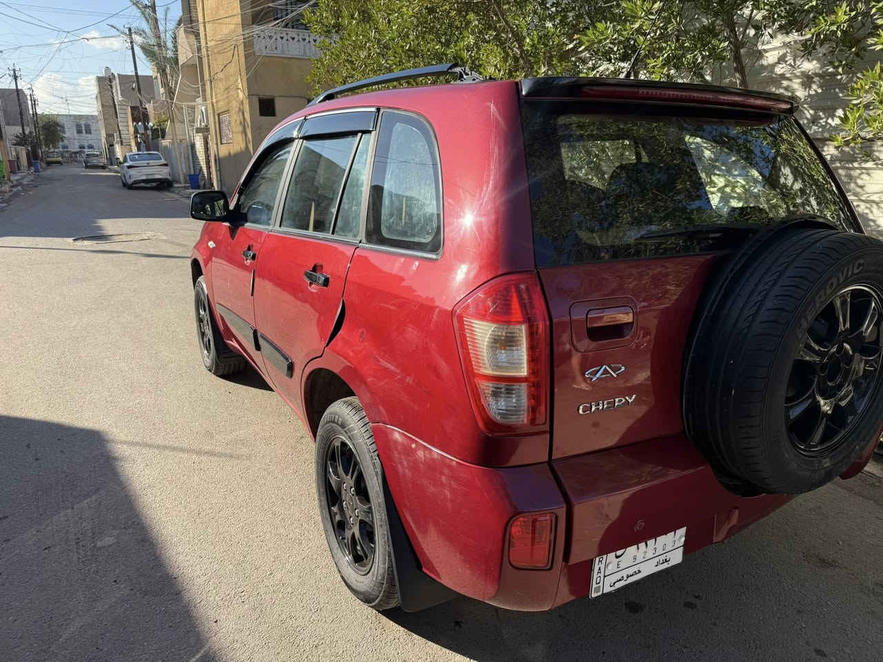 السلام عليكم 
تيگو 13 للبيع جاهزة للاستخدام 
المحرك بحالة ممتازة 
الكير بحالة ممتازة 
كلچ جديد 
حدادة صدر جديدة 
تخم تايرات جديد 
السيارة رقم بغداد الماني وسنوية بأسم ابن عمي وجاهز للتحويل في اي وقت 
الكشر نظافة 70 % بيها شوية شخوط بسيطة 
البنيد والجاملغ الايمن مصبوغ بدون حادث فقط بسبب الجراد 
القمارة جاردة ومغلفة فابلون 
نواقص السيارة 
تحتاج جامة امامية 
السلايد روف ينضح ماء يحتاج صيانة 
والصور امامكم 
السعر 55 ورقة وبيها شوية مجال بسيط 
***********
***********
السيارة موجودة في حي الامين
