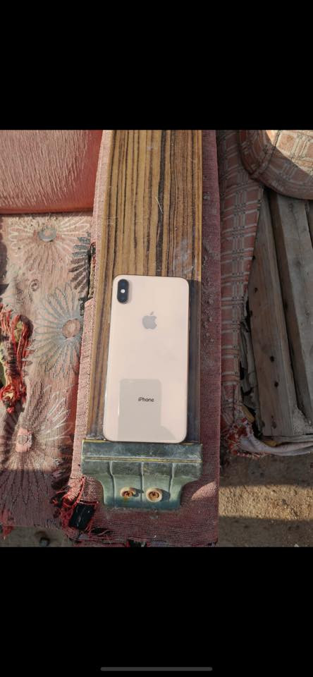 سلام عليكم. ايفون اكس اس ماكس /مبدل شاشه اصليه كلش نضيف /مراوس او بيع /مكاني البصره ابو الخصيب لاسمده


**إذا كنت صاحب هذا الإعلان وتريد حذفه لأي سبب، رجاءا أرسل رسالة إلى الدعم الفني**