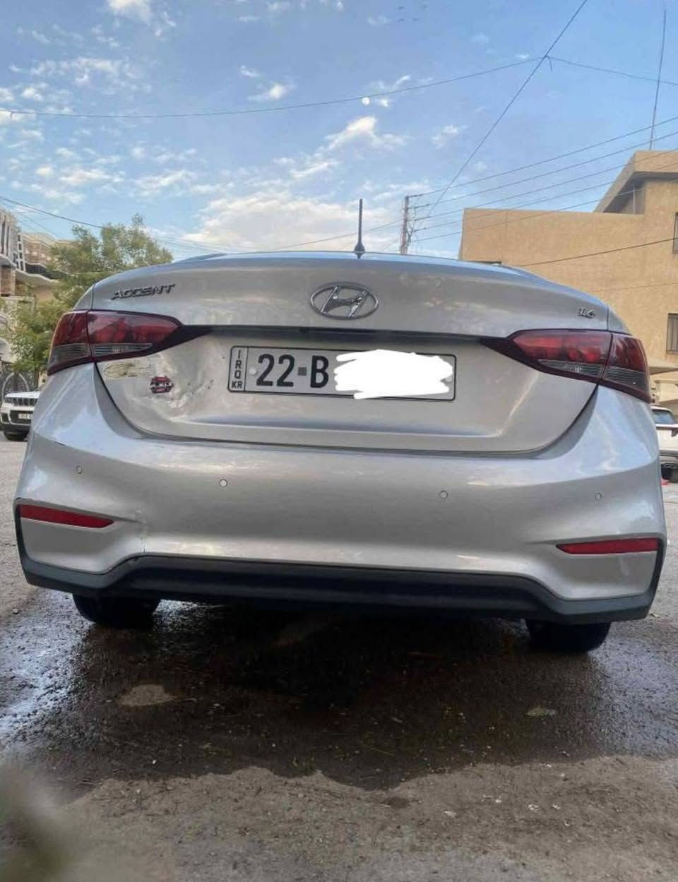 اكسنت 2019 خليجي 
رقم اربيل بأسمي هزه جديده رقم انكليزي
شاشة اندرويد 
تحكم ستيرن جهتين 
قطعتين تبريد 
تخم تاير جديد 
باتري جديد 
صدر بلاد مال الشركة 
مكينه 1600 دوش ع وضع الشركة
كير at شركة 
بيها صبغ جاملغ امامي ايسر بدون دواخل 
السعر 88
مكاني بغداد حي الجهاد
رقم *********** متوفر واتساب فقط
