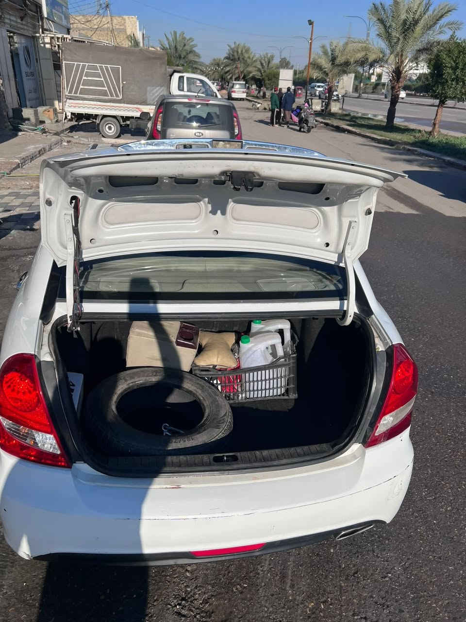 اكسنت 
للبيع
خليجي 
موديل2011
رقم واسط بسمي
محرك 1600 
محرك كير كلة تمام
صدر تبريد سيارة جاهزة
بيها صبغ بنيد شوية منا وجاملغ مال سايق مو كلة
السعر 95 ورقة وبيها مجال
مكاني بغداد
للستفسار ***********
للبيع فقط
