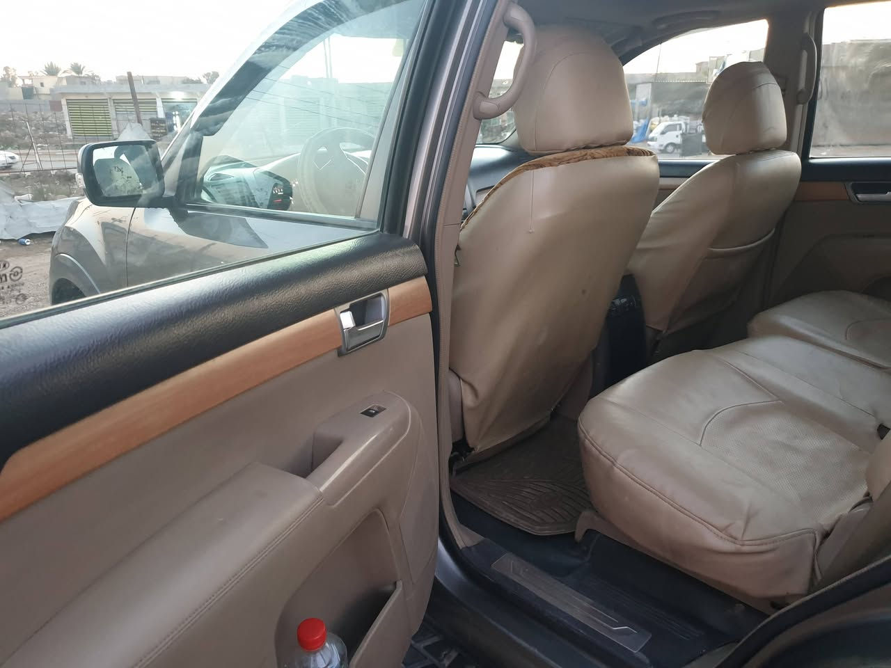 موهافي للبيع 2009 خليجي
كشنات جلد مري شفط جنطه شفط فتحه بالسقف وباقي المواصفات معروفه ماعدا البصمه مال التشغيل بيها ثلاث قطع صبغ محرك بي خلل ابيعلك واقع حال ورقم بغداد باسمي انكليزي للاستفسار 
***********
