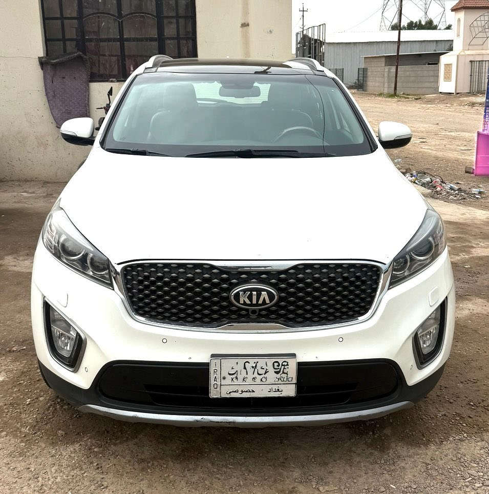 السلام عليكم
سورنتو خليجي للبيع 2017 فول مواصفات 1/1 
سياره 6 سلندر ماشية 151 الف
مبدل جاملغ ايسر.والبنيد فقط مفتوح
مكان السياره بغداد.السعر 220 ومجالها بسيط جدا 
الرقم ***********
